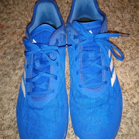 Men's Adidas Athletic shoe - Picture 3 of 8